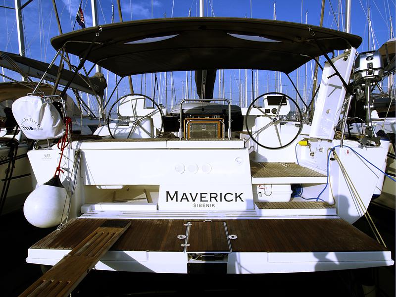 Book yachts online - sailboat - Dufour 520 Grand Large - Maverick  - rent