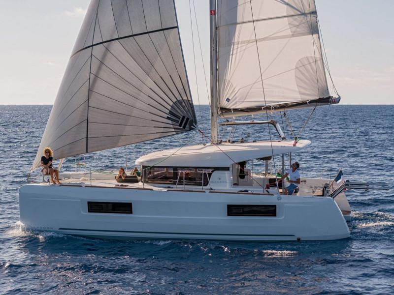 Book yachts online - catamaran - Lagoon 40 - Thor - rent