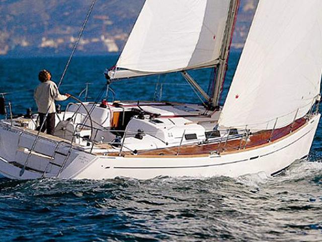 Book yachts online - sailboat - Dufour 44 - Yeti - rent