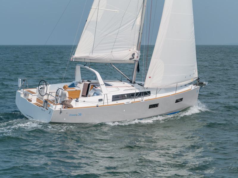 Book yachts online - sailboat - Oceanis 38 - Giustina - rent