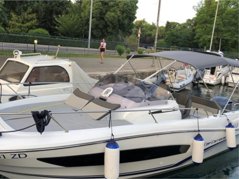 Book yachts online - motorboat - Cap Camarat 7.5 WA SERIE 2 - 4US - rent