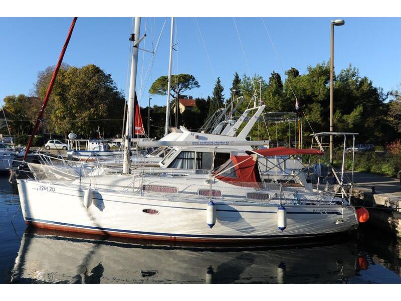 Book yachts online - sailboat - Bavaria 34 Cruiser - Nina Nina - new sails 2022. - rent