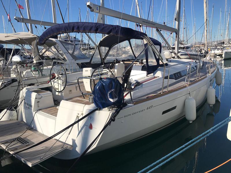 Book yachts online - sailboat - Sun Odyssey 449 owner version - SPRING SONG - rent