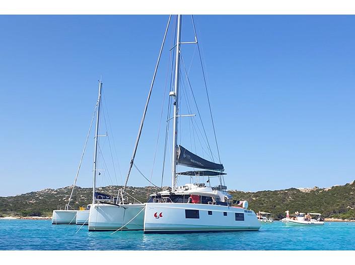 Book yachts online - catamaran - Nautitech 46 Fly - Sardinia - air conditioned - - rent