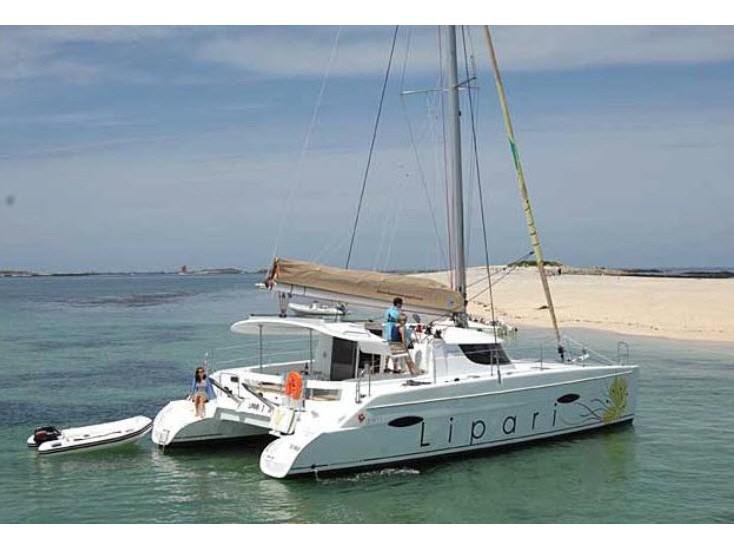Book yachts online - catamaran - Lipari 41 Quatuor - Mirada - rent