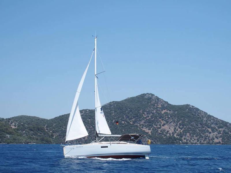 Book yachts online - sailboat - Sun Odyssey 349 - Blue Dreams - rent