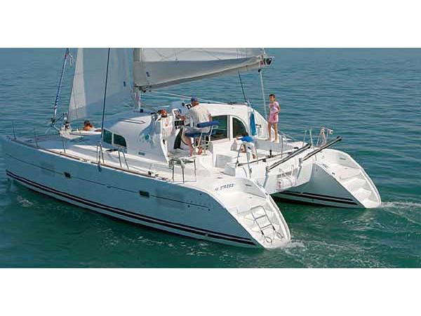 Book yachts online - catamaran - Lagoon 380 S2 - Gallifrey - rent