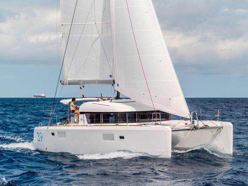 Book yachts online - catamaran - Lagoon 39 - My cat (Solar panel) - rent