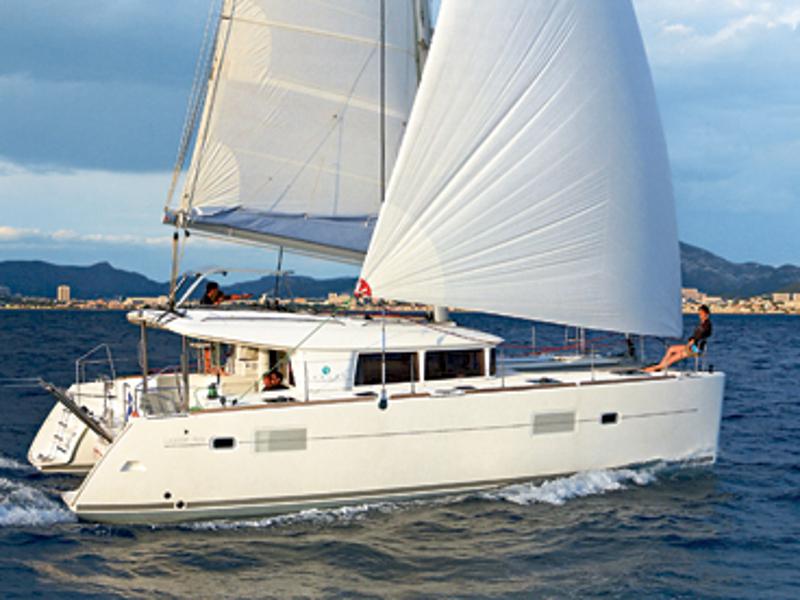Book yachts online - catamaran - Lagoon 400 - Stray cat (Sails 2019, Solar panel) - rent