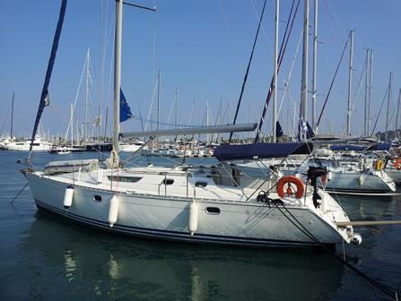 Book yachts online - sailboat - Sun Odyssey 42.2 - Frixos - rent