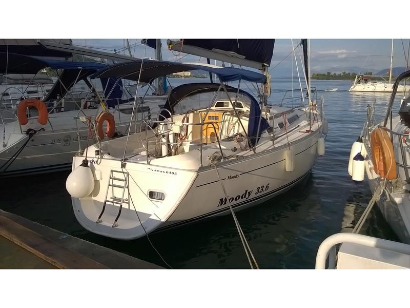 Book yachts online - sailboat - Moody 336 - Ariadne - rent