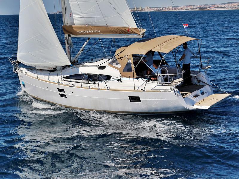 Book yachts online - sailboat - ELAN 40 Impression BT - LYRA - rent