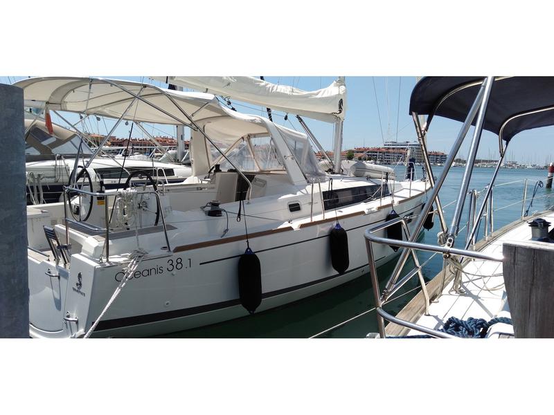 Book yachts online - sailboat - Oceanis 38.1 - Follia - rent