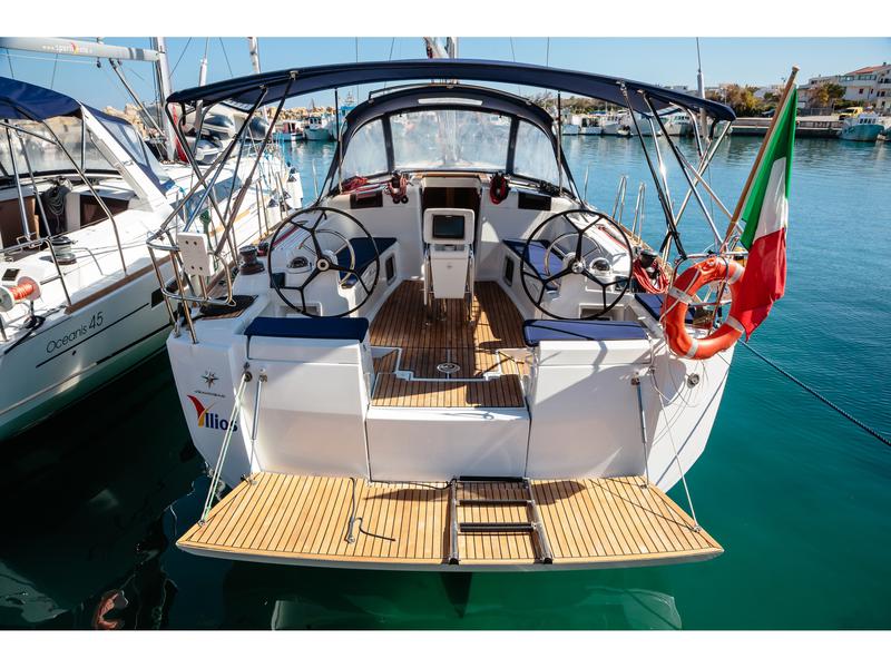 Book yachts online - sailboat - Sun Odyssey 449 - Ilios - Standard line - rent