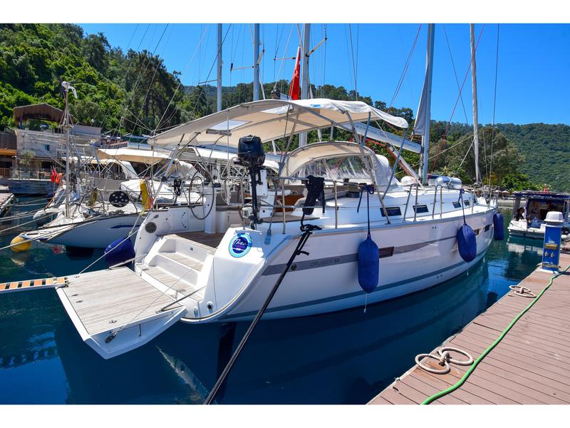 Book yachts online - sailboat - Bavaria 50 Cruiser - MINA - rent