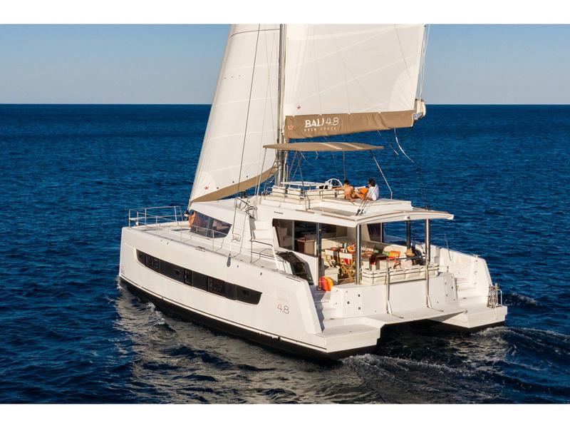 Book yachts online - catamaran - Bali 4.8 - TITAN - rent
