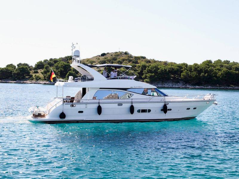 Book yachts online - motorboat - Yaretti 2210 - Happy3 - rent