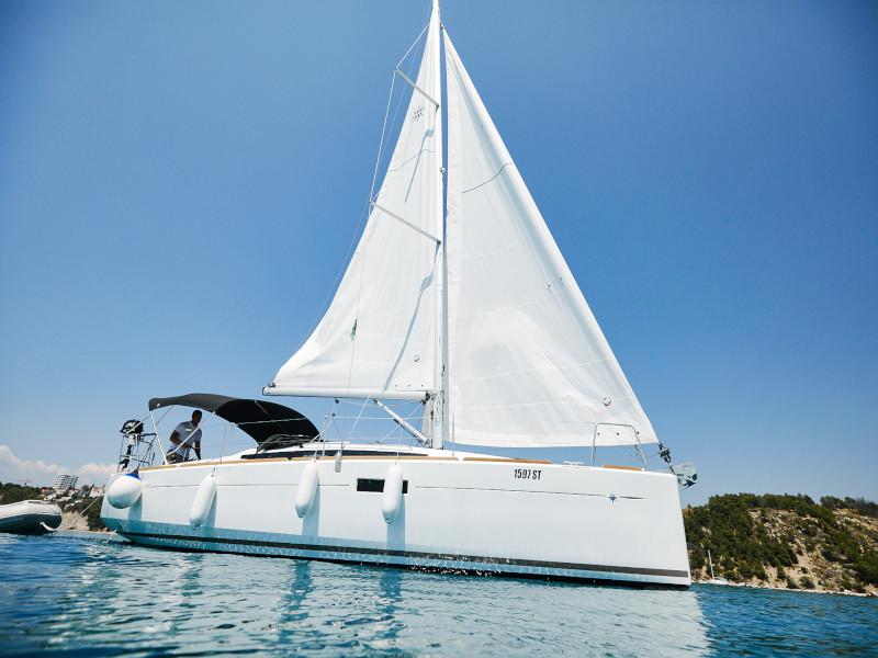 Book yachts online - sailboat - Sun Odyssey 349 - Manilo - rent