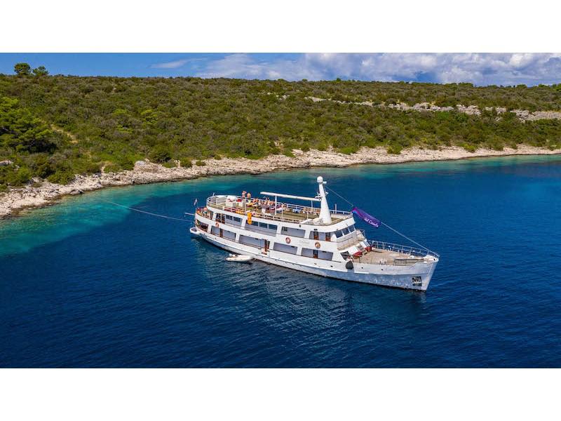 Book yachts online - motorboat - Motoryacht Emanuel - Emanuel - rent