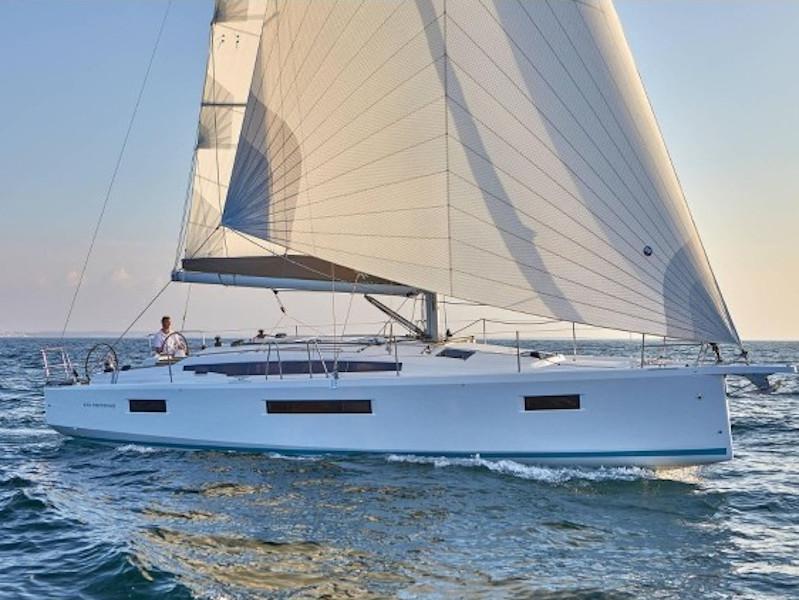 Book yachts online - sailboat - Sun Odyssey 410 - SEA WHISPER - rent