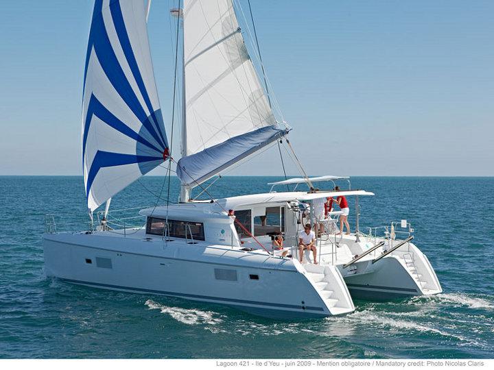 Book yachts online - catamaran - Lagoon 421 A/C - GEN &amp; WM - SILVERSTAR II  - rent