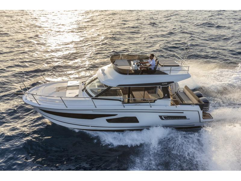 Book yachts online - motorboat - Jeanneau Merry Fisher 1095 FLY - Jeanneau Merry Fisher 1095 Fly - rent