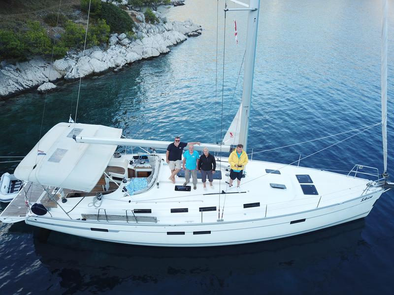Book yachts online - sailboat - Bavaria Cruiser 45 - Sikica - rent