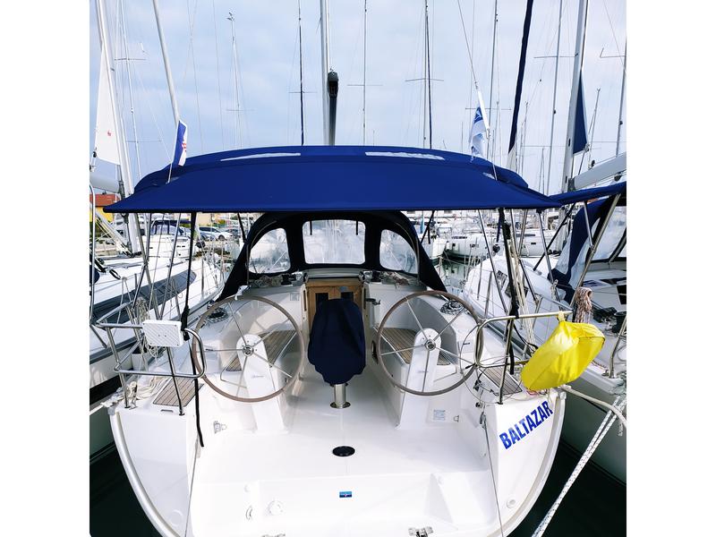 Book yachts online - sailboat - Bavaria Cruiser 34 - Baltazar - rent