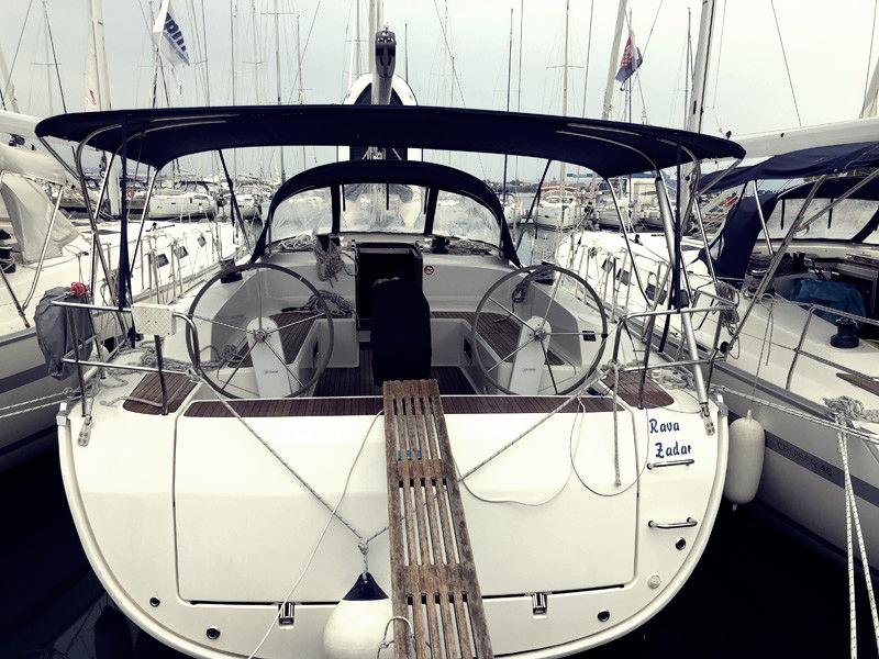Book yachts online - sailboat - Bavaria Cruiser 46 - Rava - rent