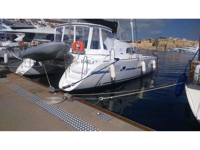 Book yachts online - catamaran - Lagoon 380 S2 - Karla II - rent