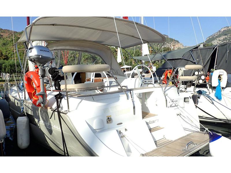 Book yachts online - sailboat - Elan 444 Impression - Moon Shadow  - rent
