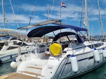 Book yachts online - sailboat - Bavaria Cruiser 46 - Galeb - rent