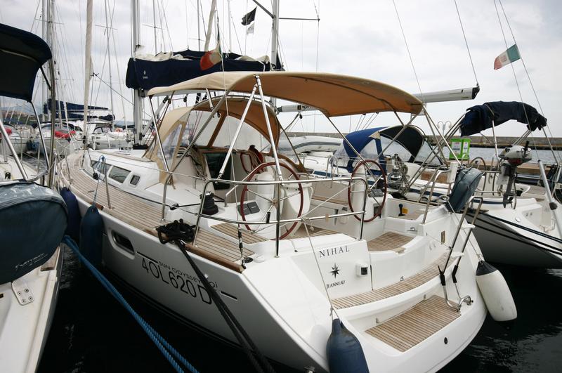 Book yachts online - sailboat - Sun Odyssey 42i - Nihal - rent