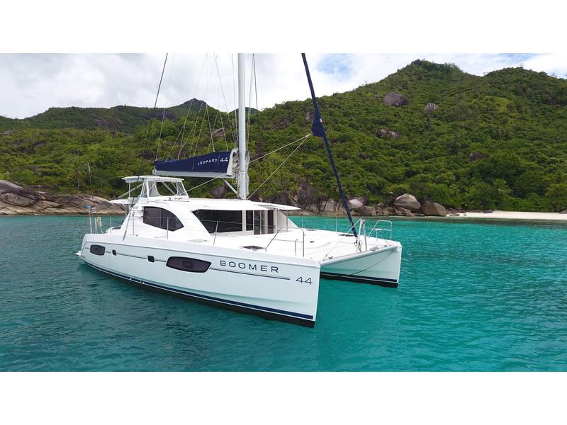 Book yachts online - catamaran - Leopard 44 - Boomer - rent
