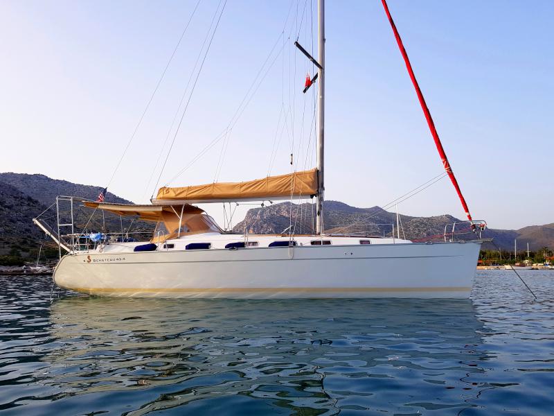Book yachts online - sailboat - Cyclades 43.4 - TINA - rent