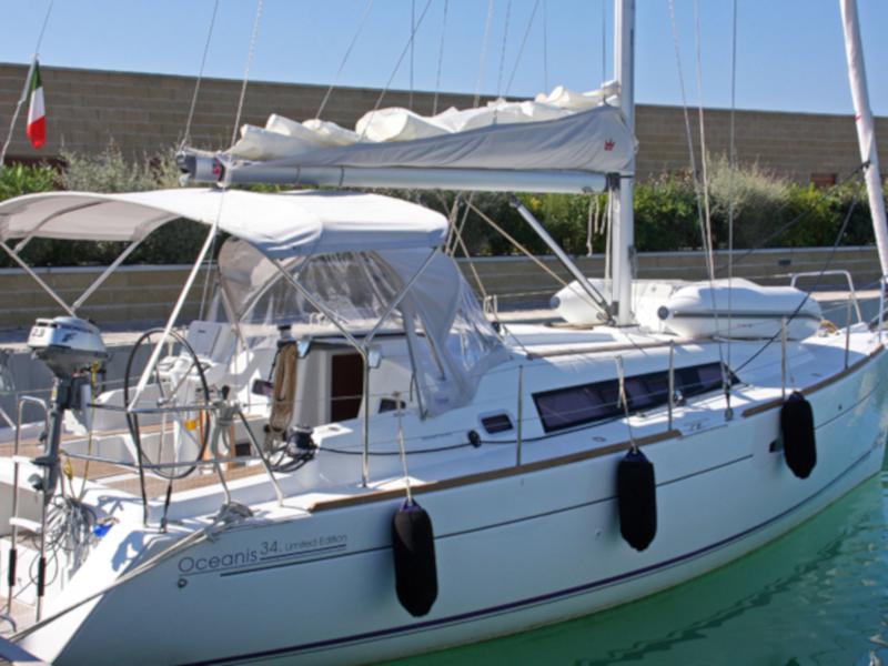 Book yachts online - sailboat - Oceanis 34 - Rebecca - rent