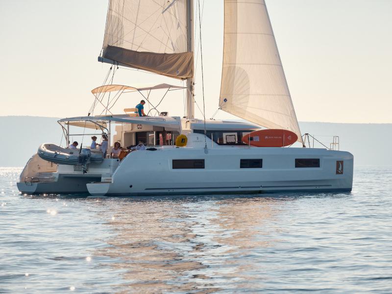 Book yachts online - catamaran - Lagoon 46 - Constellation  - rent