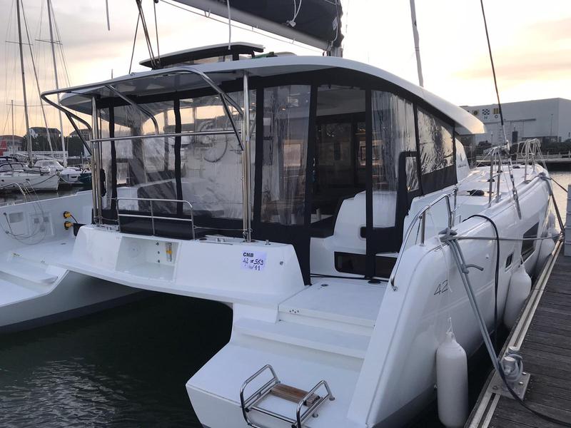 Book yachts online - catamaran - Lagoon 42 - MARTINA TWO - rent