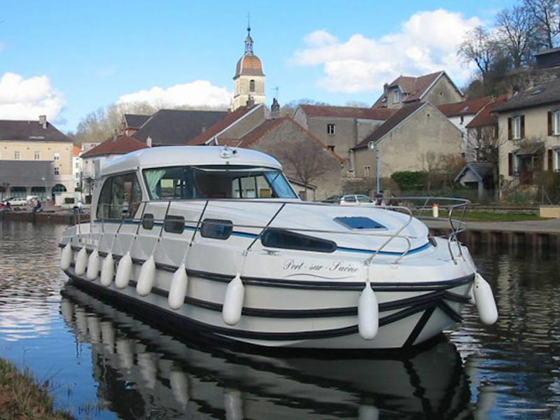 Book yachts online - motorboat - Sedan 1310 - PORT SUR SAONE FR - rent