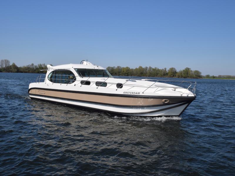 Book yachts online - motorboat - Estivale Sixto - Amsterdam NL - rent