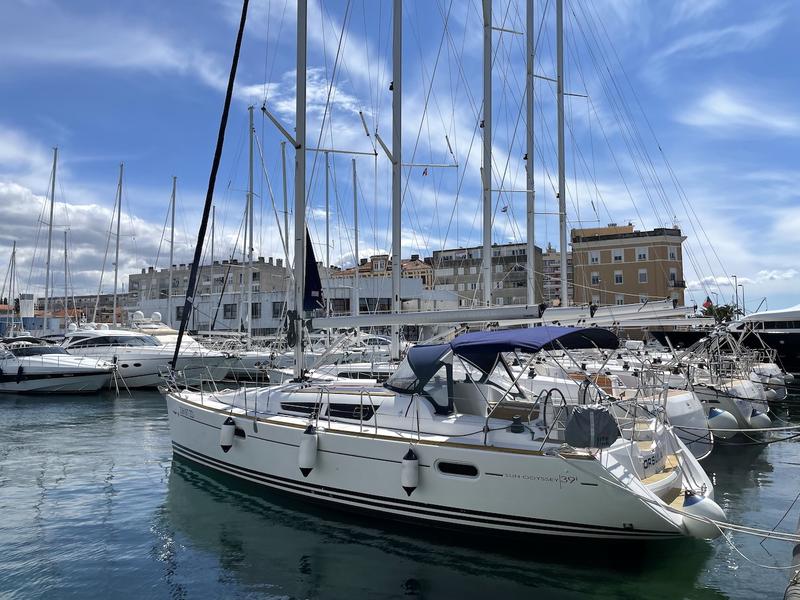 Book yachts online - sailboat - Sun Odyssey 39i - Orsula - rent