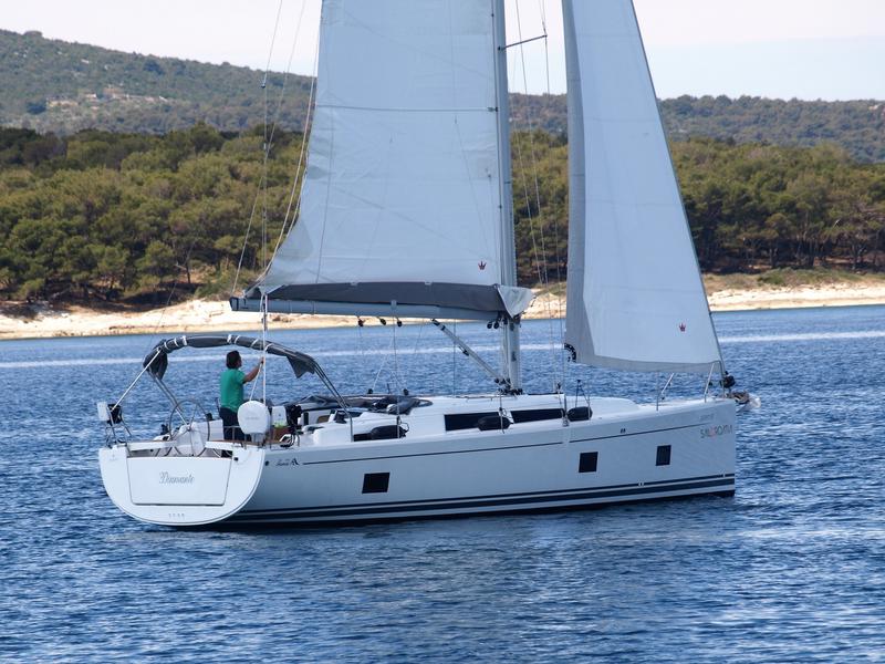 Book yachts online - sailboat - Hanse 418 - Diamante - rent