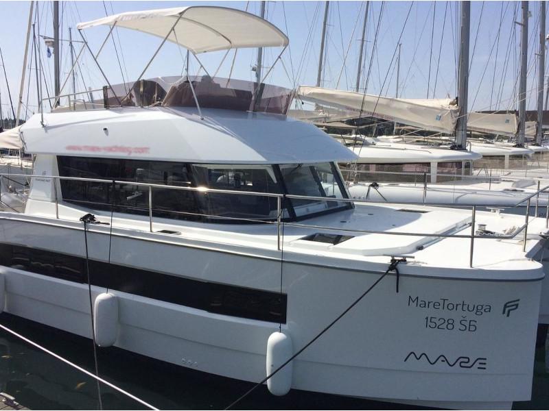 Book yachts online - powercatamaran - MY 37 - Mare Tortuga - rent