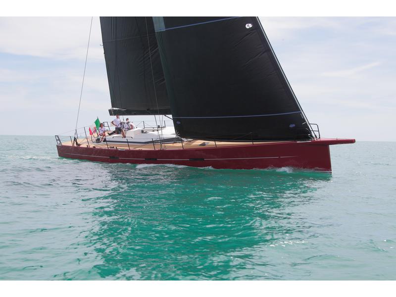 Book yachts online - sailboat - Vismara V71 - Red Carpet - rent