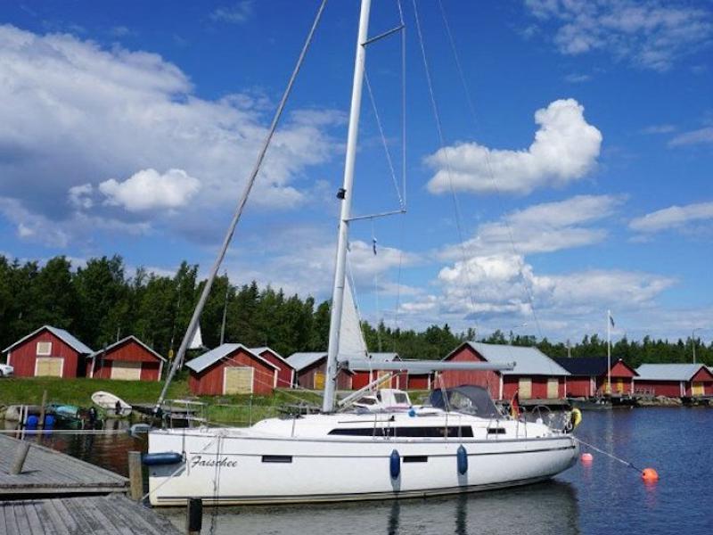 Book yachts online - sailboat - Bavaria Cruiser 37 - Faischee - rent