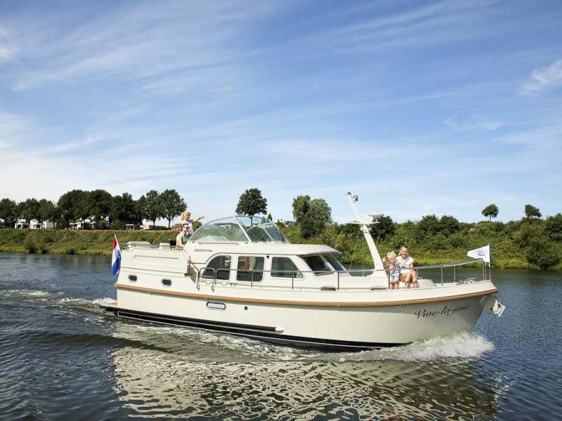 Book yachts online - motorboat - Linssen Grand Sturdy 35.0 AC - Stella - rent