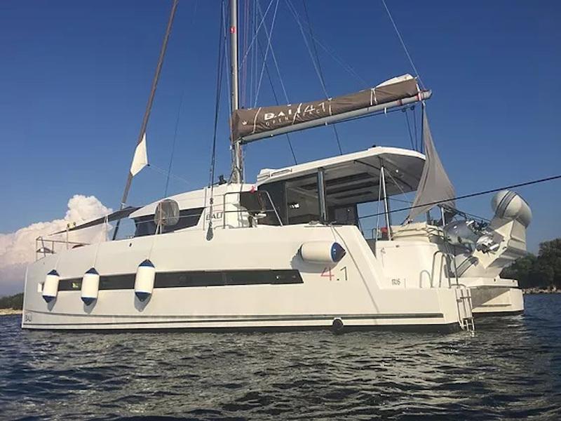Book yachts online - catamaran - Bali 4.1 - Iris (Water Maker, Solar panels, Fans in all cabins) - rent
