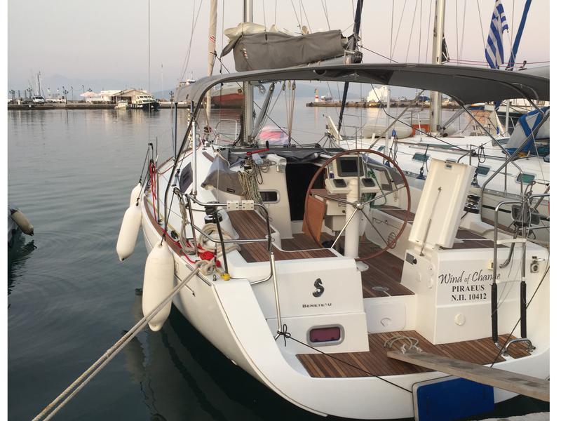 Book yachts online - sailboat - Oceanis 37 - WIND OF CHANGE - rent