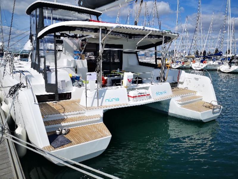 Book yachts online - catamaran - Lagoon 42 Owner version - NURIA - rent