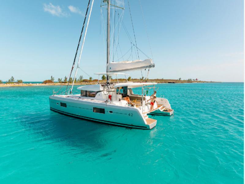 Book yachts online - catamaran - Lagoon 42 - LAGOON42-A/C-GEN-WATERMAKER - rent